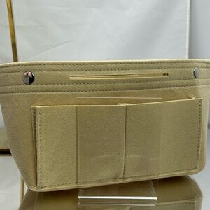 NWT Multi Pocket organizer